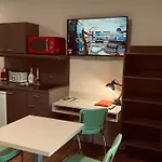Jukebox Hotel