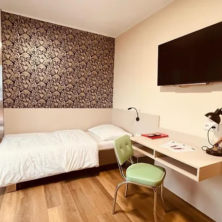 Jukebox Hotel 3*
