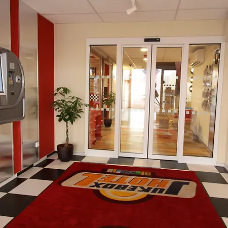 Jukebox מלון זנוימו