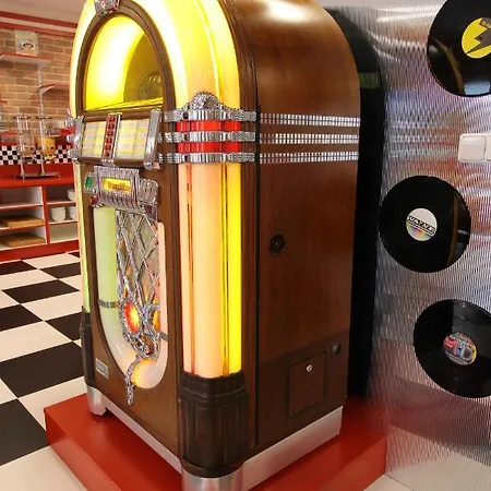 Szálloda Jukebox 3*
