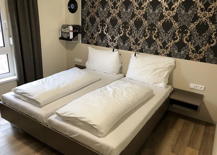 Jukebox Hotel 3*